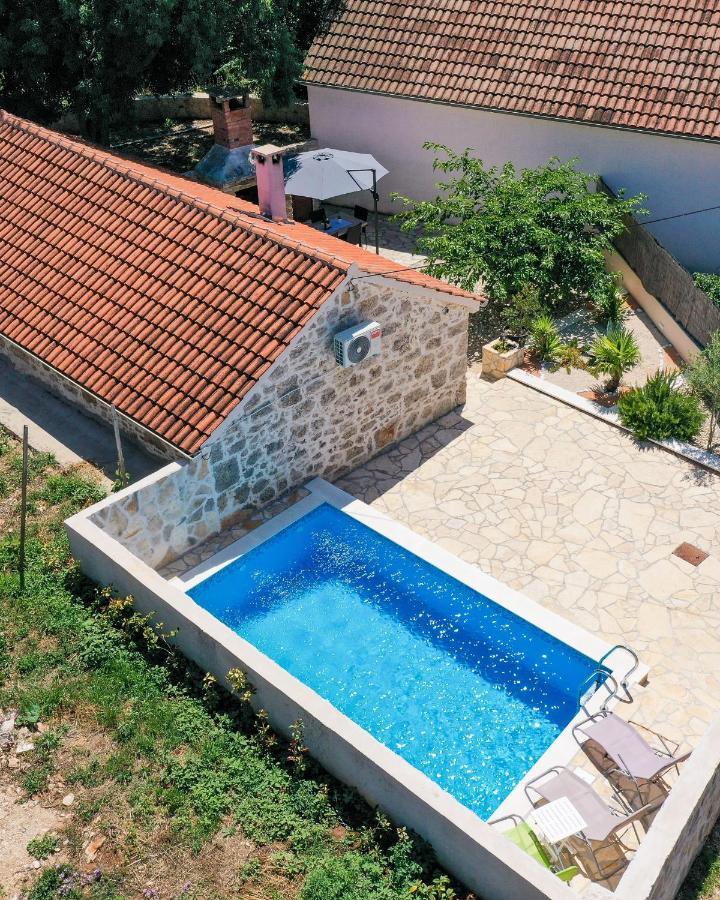 Holiday House Manuela Kruševo Eksteriør billede