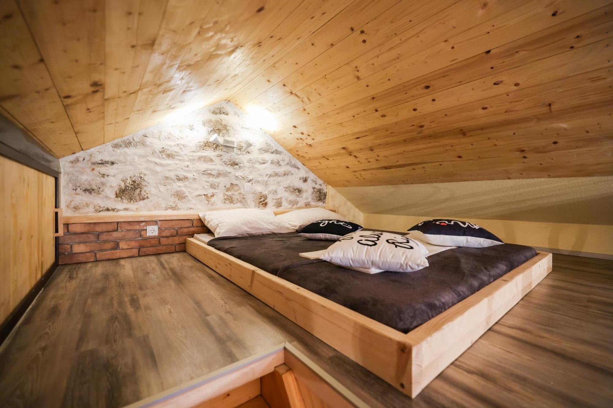 Holiday House Manuela Kruševo Eksteriør billede