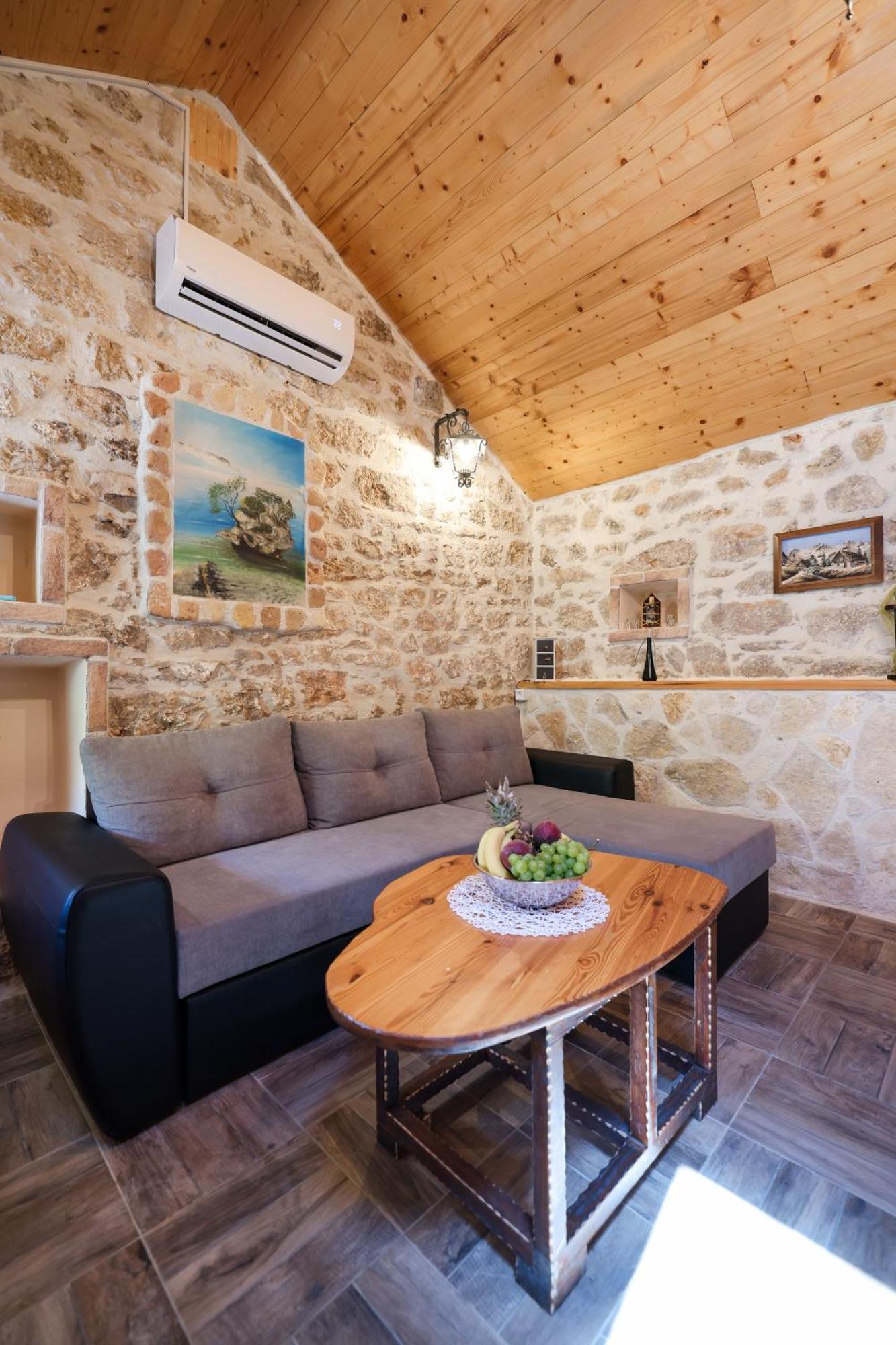 Holiday House Manuela Kruševo Eksteriør billede